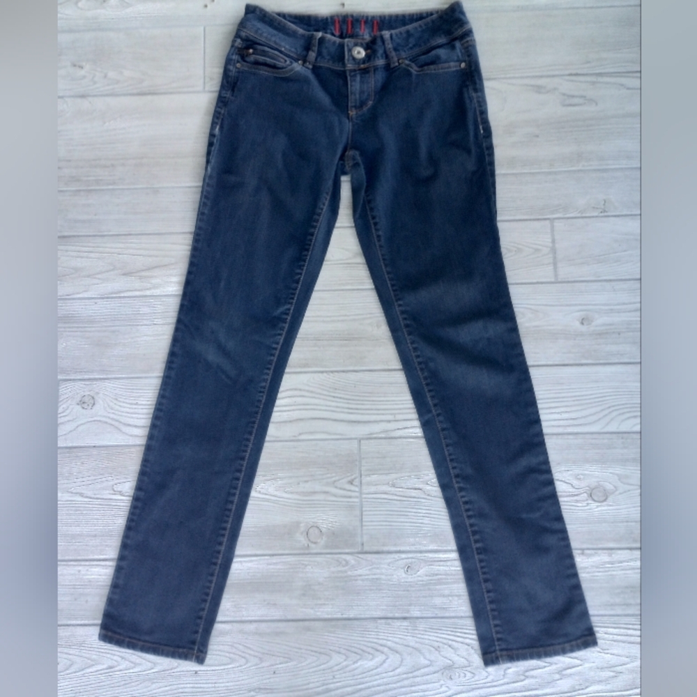 Elle Jeans Women’s 4 (28x30) Denim Stretch Straight Leg Dark Wash